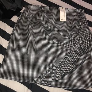 Gingham Ruffle Warp skirt